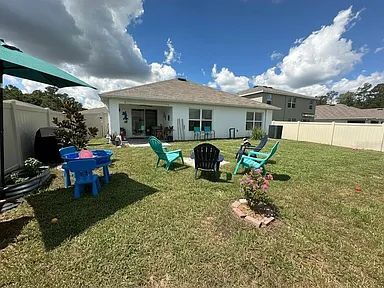 Building Photo - Spacious 4BR in Desirable Deer Path North!