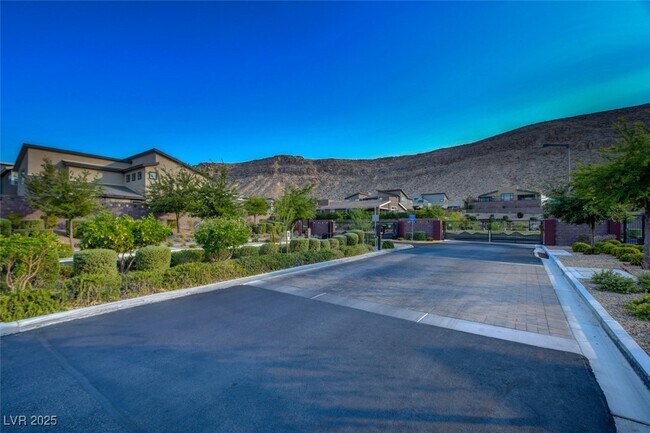 Building Photo - 9702 Starlight Ridge Ave