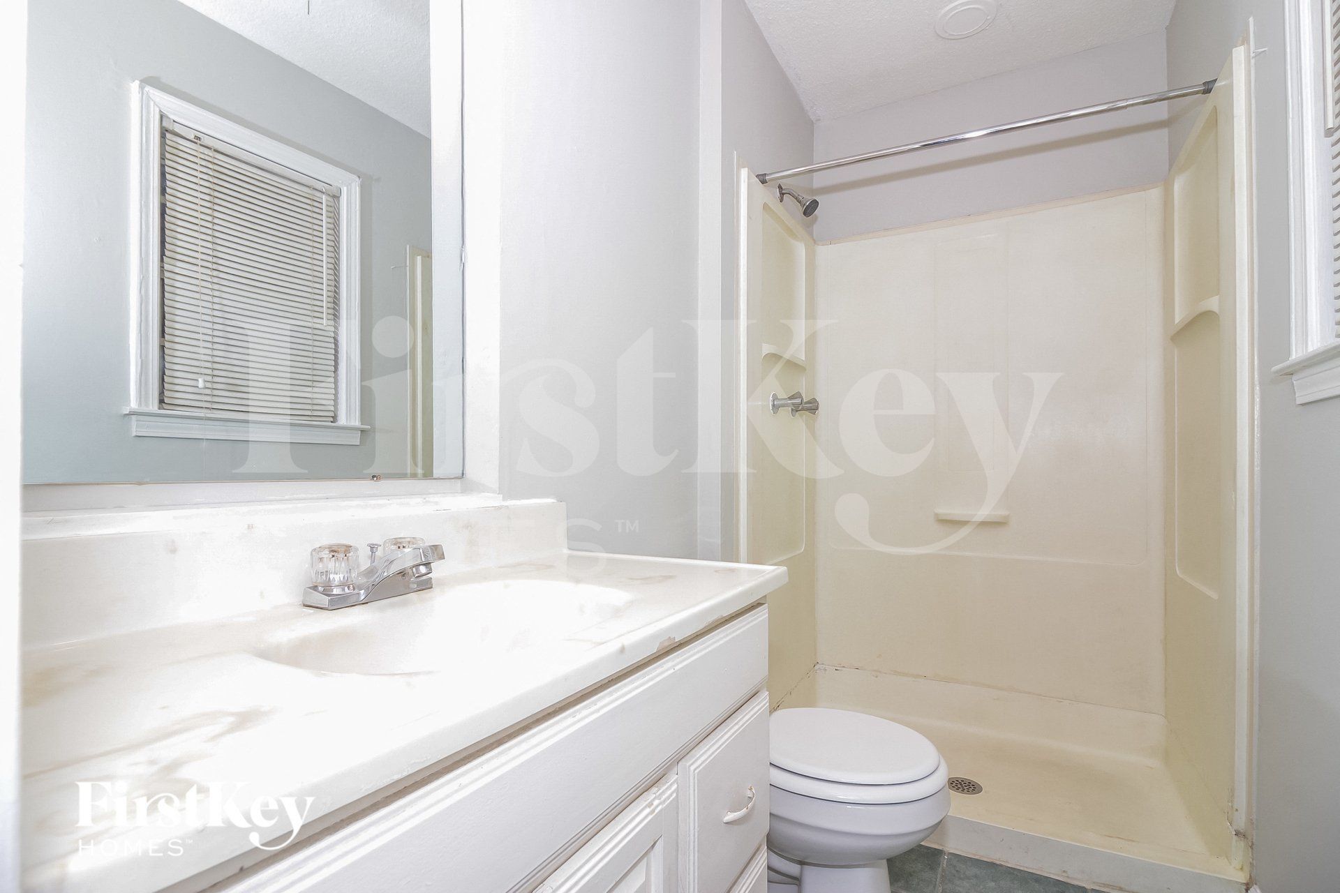 Building Photo - 4100 Lacewood Dr