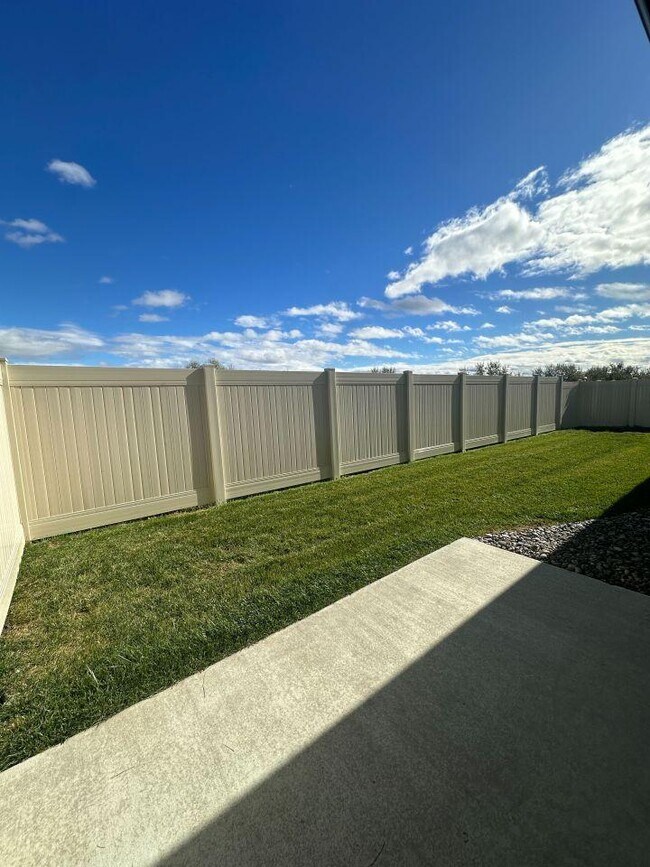 Building Photo - 3 bedroom in Billings MT 59106