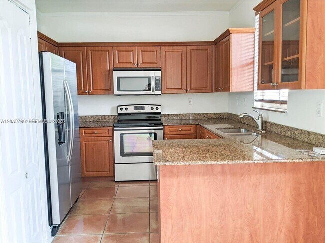 Building Photo - 8853 SW 108th Pl