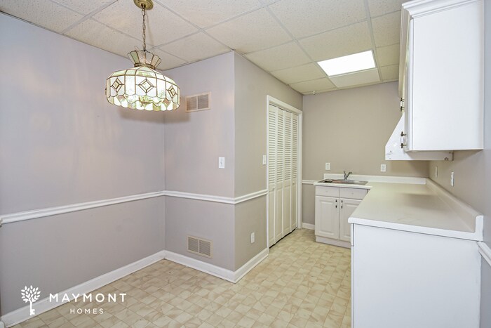 Building Photo - 2261 Sunbrook Trail