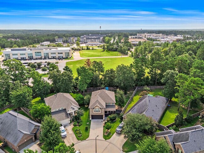 Building Photo - 119 Red Eagle Ct