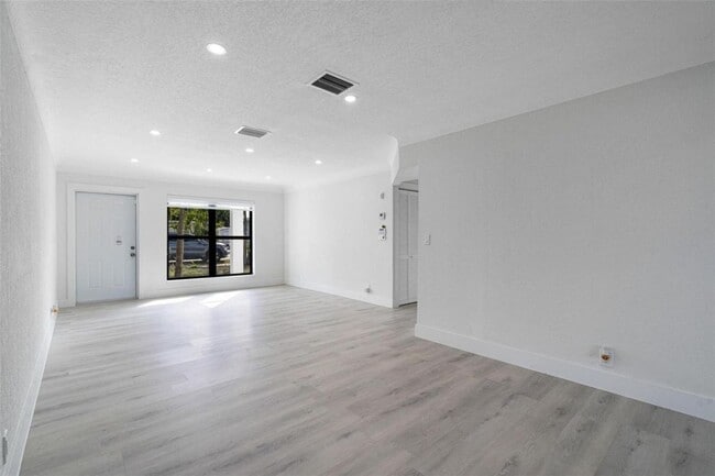 Building Photo - North 25th Avenue