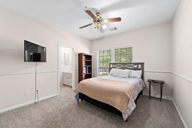 Building Photo - 3719 Emerald Falls Dr