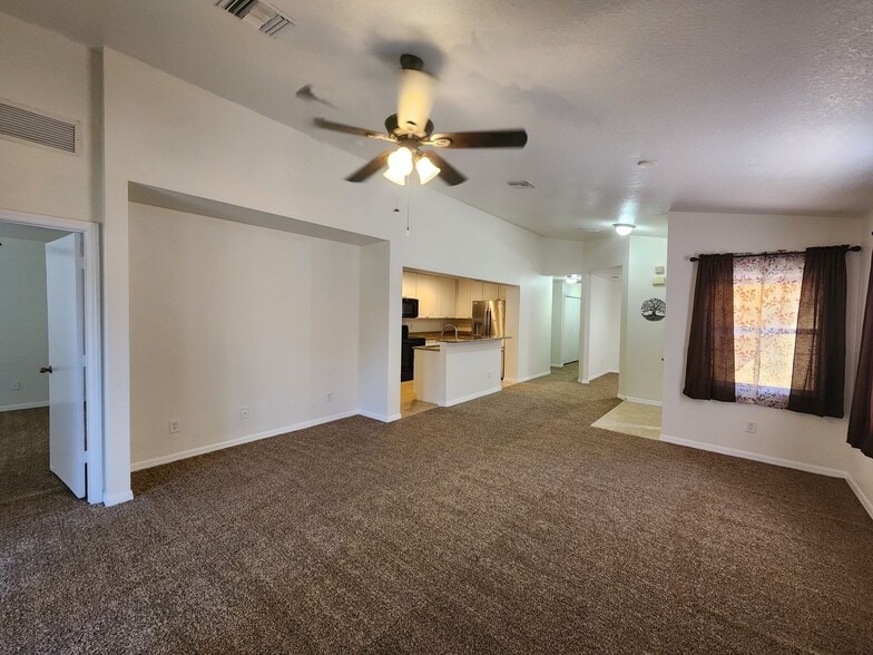 Building Photo - 2/2 Lehigh in Vistana Villas $500.00 Off First Month