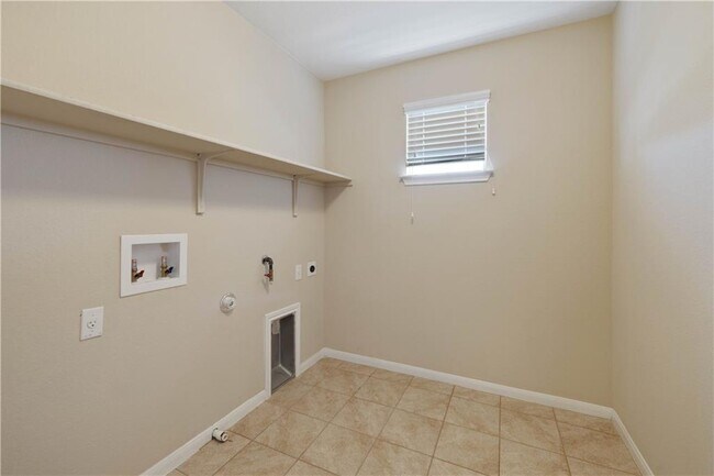 Building Photo - 1705 Deodara Dr