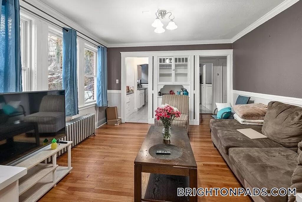 Building Photo - 86 Colborne Rd