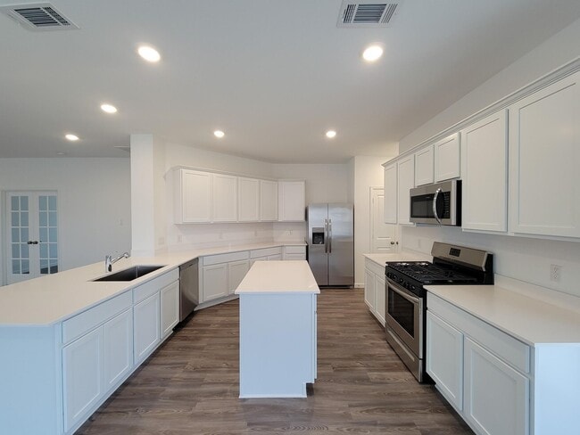 Building Photo - 15711 Vista Sutton Dr