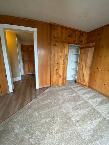 Building Photo - 1434 Ferry St SE