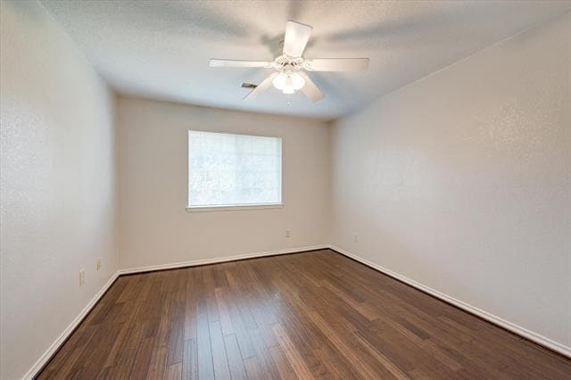 Building Photo - 3322 Bridlewood Dr