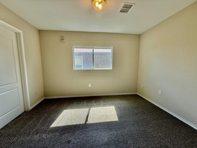 Building Photo - Spacious Two-Story Home: 4 Beds, 2.5 Baths...