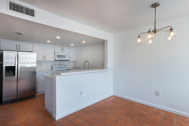 Building Photo - 6855 SW 45th Ln