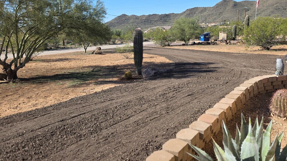 Building Photo - 118 W Leann Ln