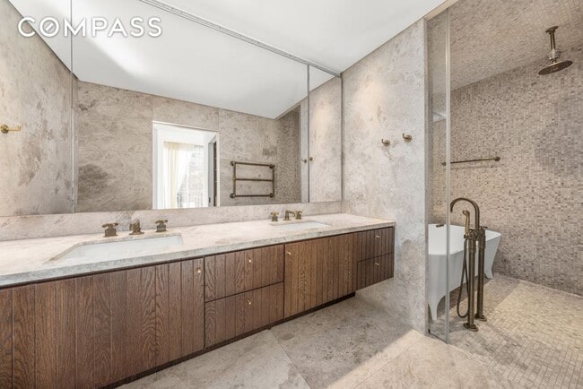 Building Photo - 527 W 27th St