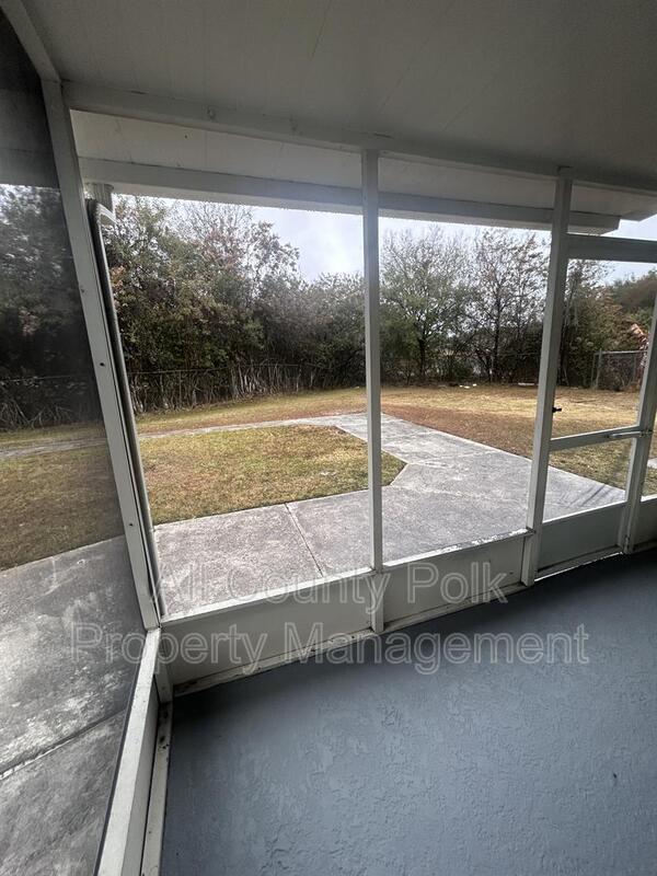 Building Photo - 1066 Sunshine Way