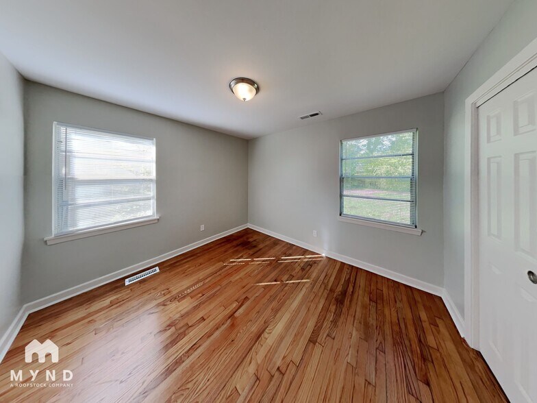 Building Photo - 1437 Freda Dr