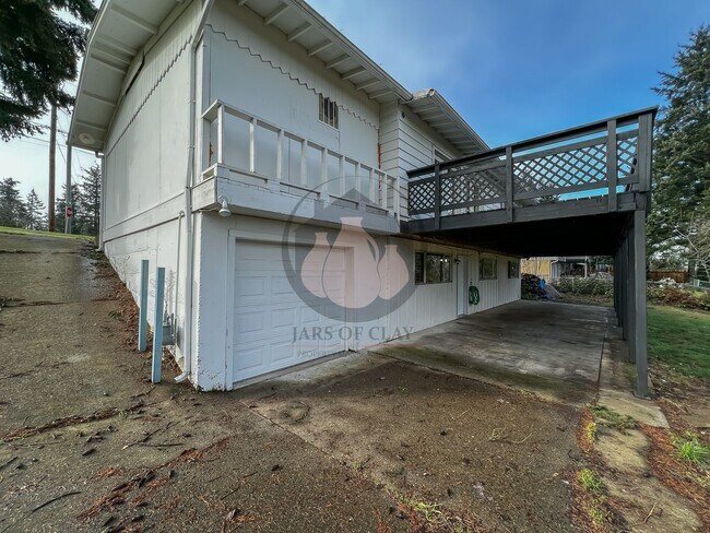 Building Photo - Charming West Salem Home - Coming Soon!