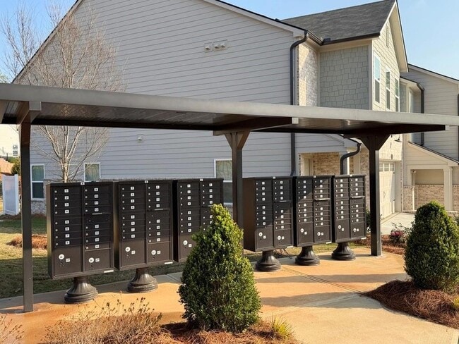 Building Photo - 214 Kinship Dr