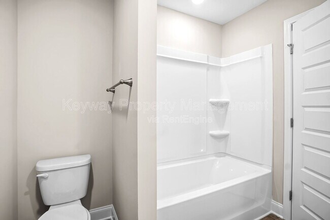 Building Photo - 3133 Venetian Dr