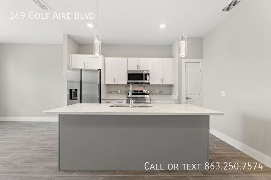 Building Photo - 149 Golf Aire Blvd