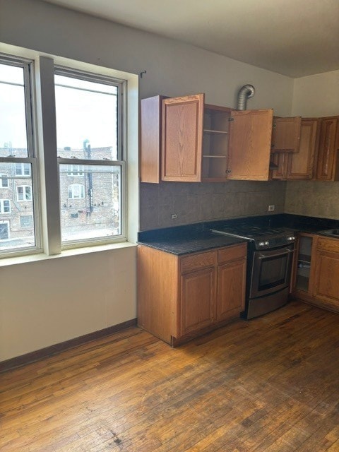 Building Photo - 2856 W Roosevelt Rd