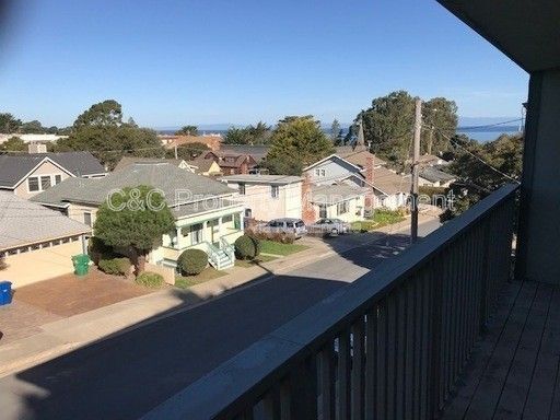 Building Photo - 426 Lighthouse Ave