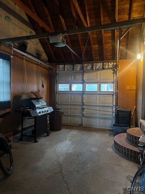 Building Photo - 302 Twin Elms Ln