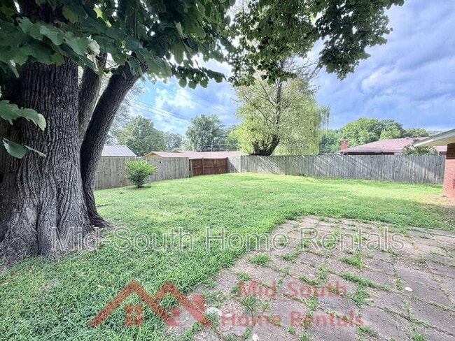 Building Photo - 3831 Hermitage Dr