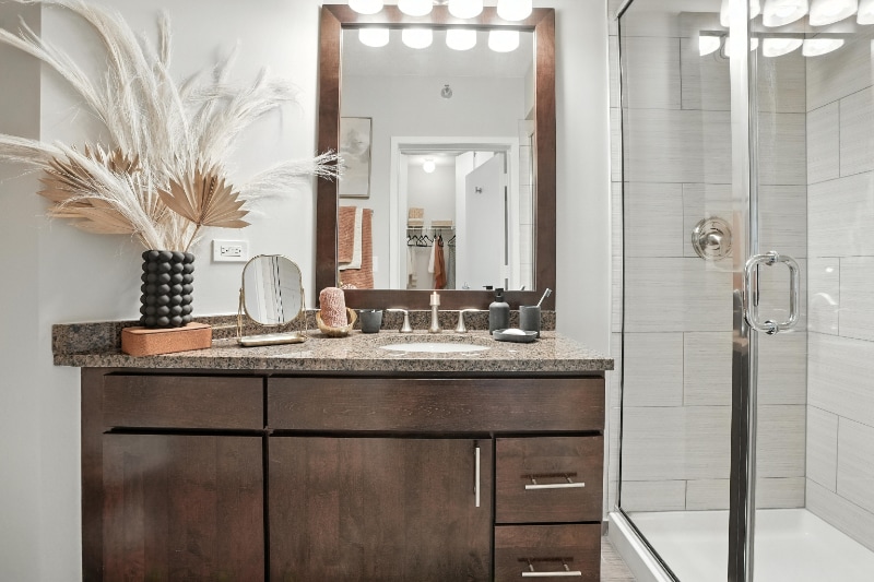 Building Photo - 355 E Ohio St