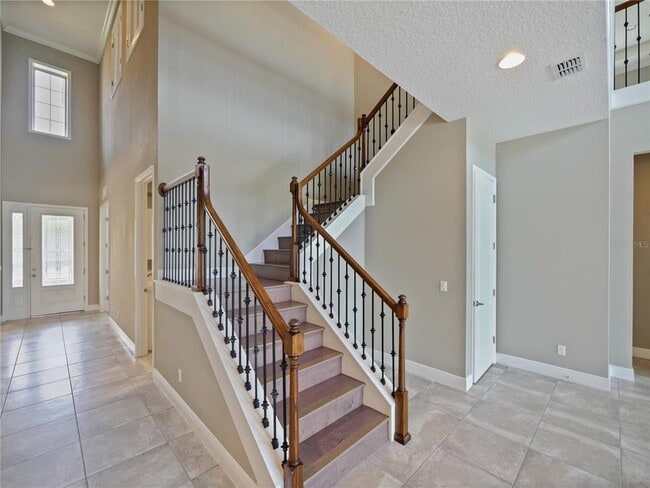 Building Photo - 1115 Estancia Wds Lp