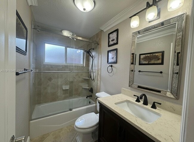 Building Photo - 6905 SW 148th Ct