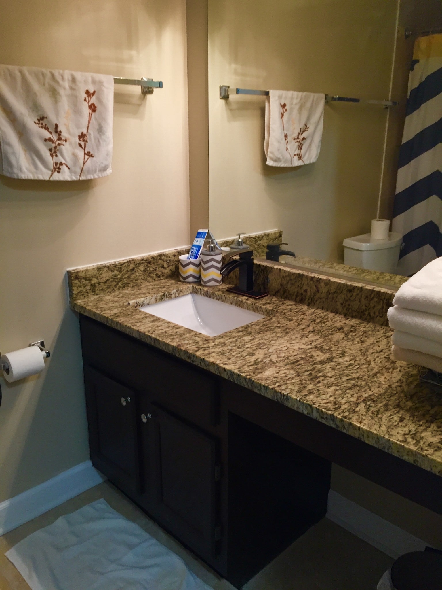 Building Photo - 200 N Dearborn St