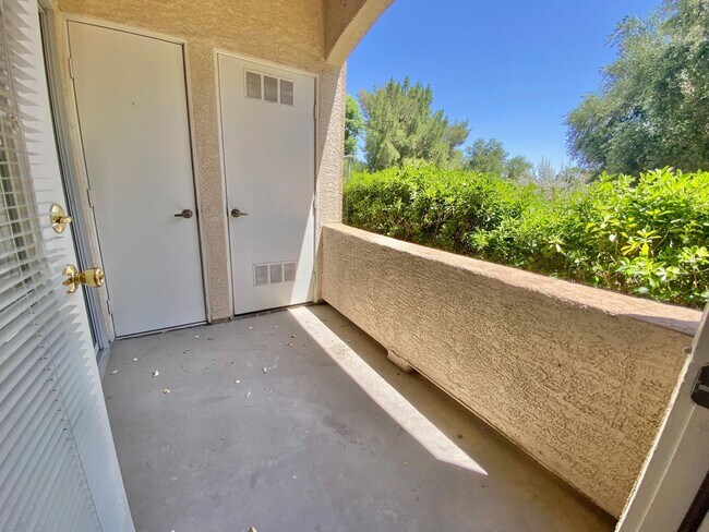 Building Photo - LOVELY 2 BEDROOM, 2 BATHROOM FIRST FLOOR C...