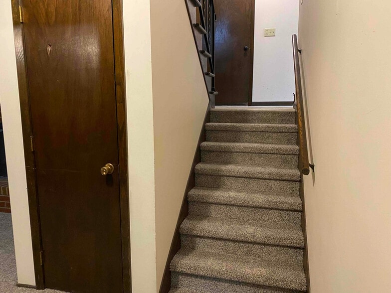 Building Photo - 425 Edgewood Ave