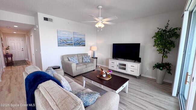 Building Photo - 6828 Toland Dr