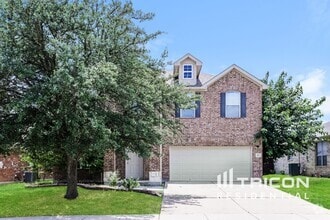 Building Photo - 421 Emerald Creek Dr