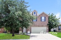 Building Photo - 421 Emerald Creek Dr