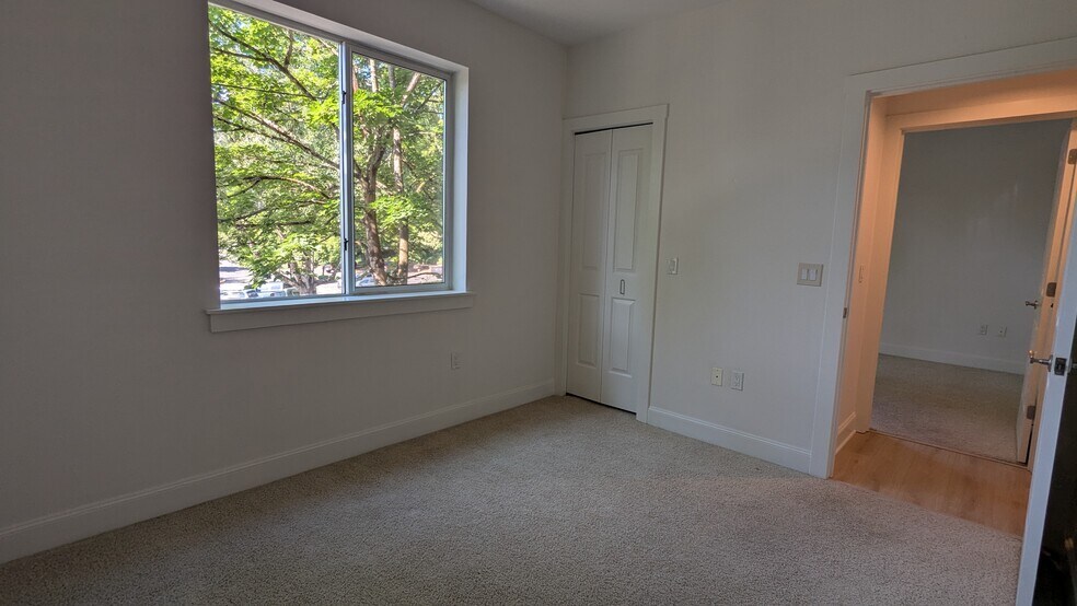 Bedroom 3 - 196 SE Spokane St