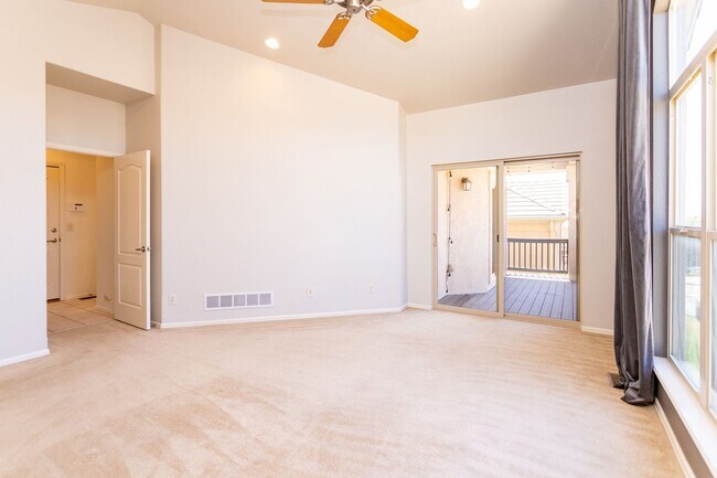 Building Photo - 8270 Regiment Ct