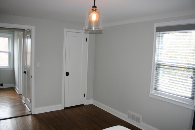 Building Photo - 185 Norman Cir