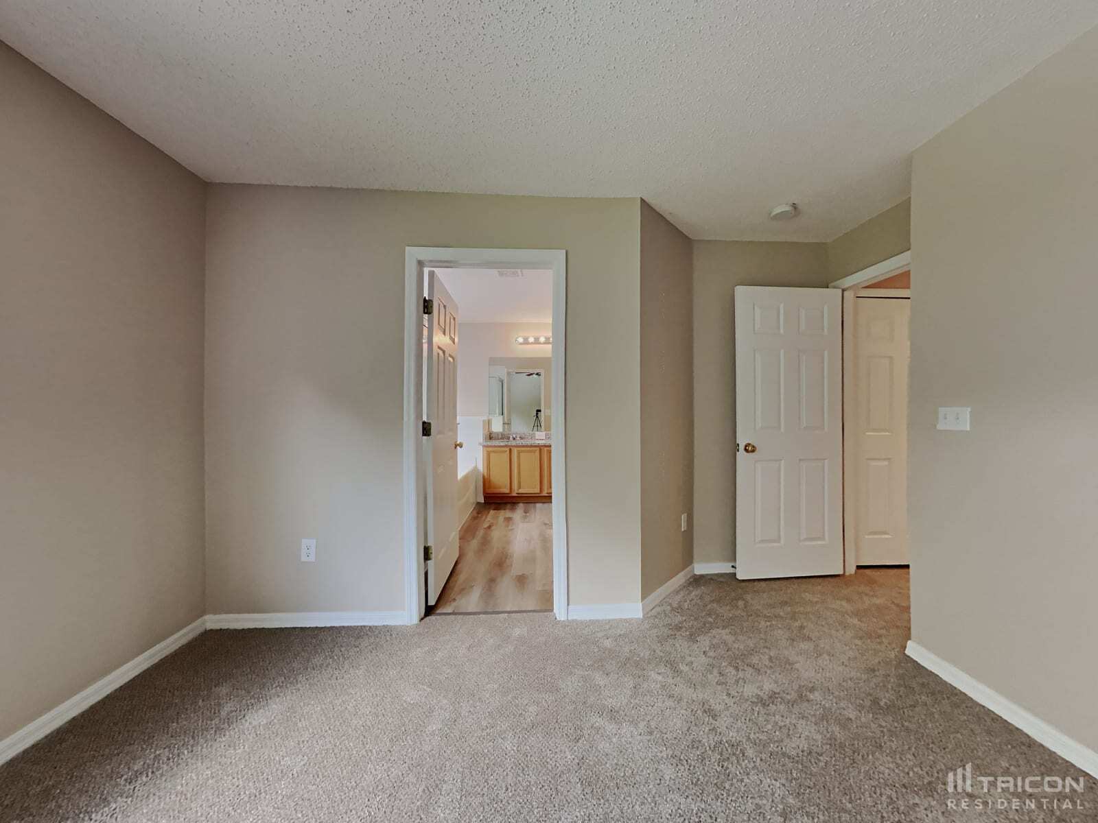 Building Photo - 27209 La Jolla Way