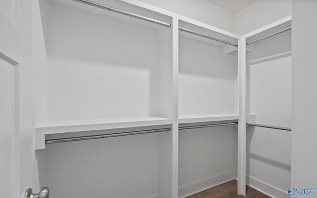 Building Photo - 8105 Goose Ridge Dr SE