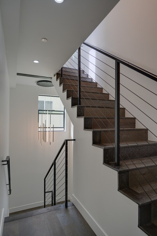 Building Photo - 4422 Riley Dr