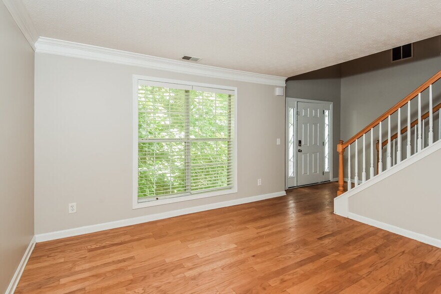 Building Photo - 2498 Tolliver Dr