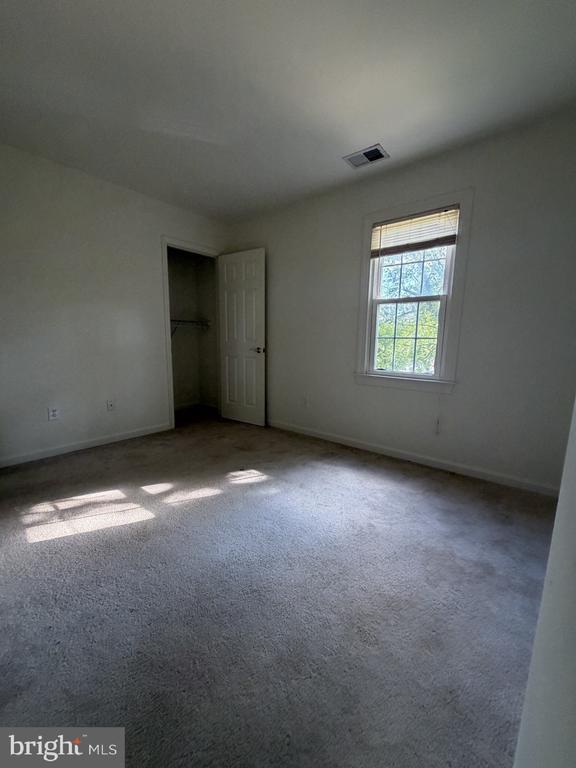 Building Photo - 8538 Anderson Ave