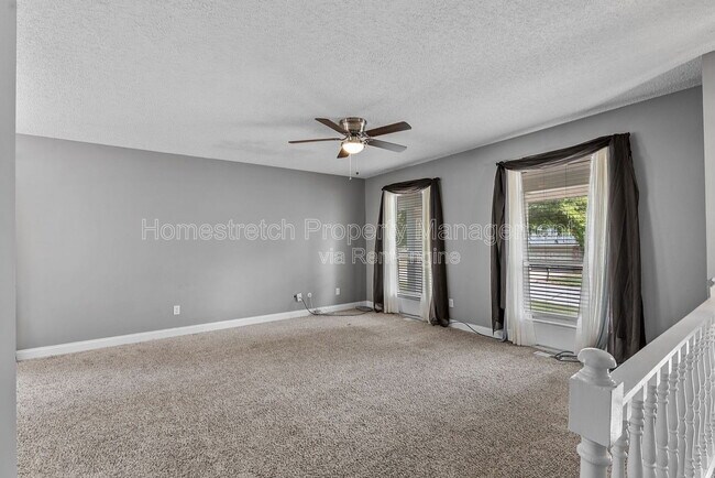 Building Photo - 33 Pershing Lake Dr