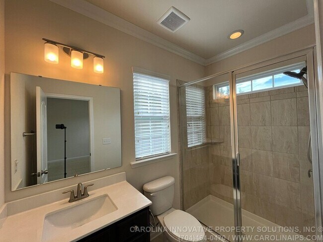 Building Photo - 385 Hawks Creek Pkwy