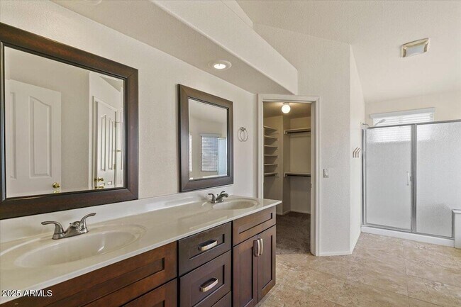 Building Photo - 5709 E Gelding Dr