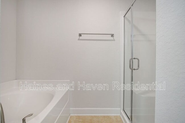 Building Photo - 1217 Forest Hill Dr